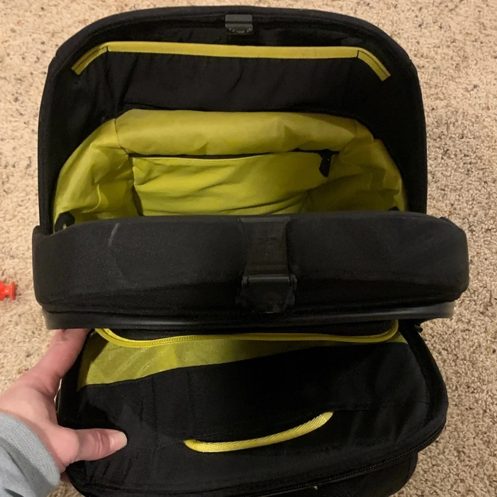 The North Face Access Pack 28L Backpack - Picture 5 of 5